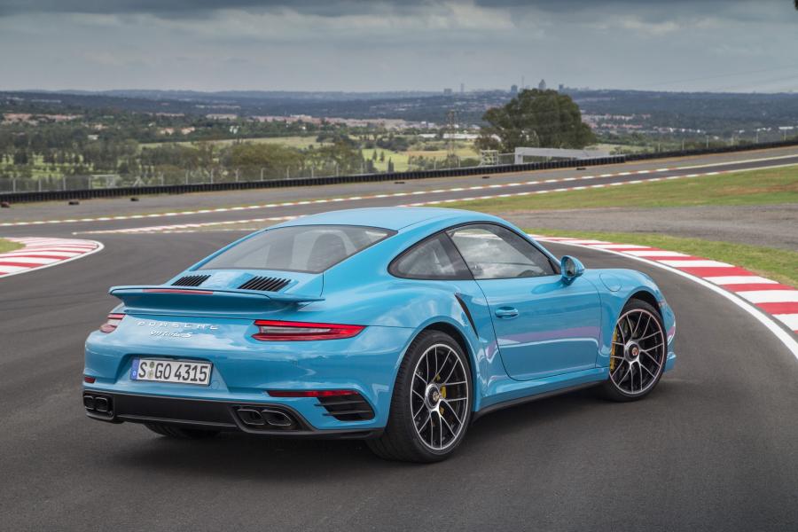  Porsche 911 Turbo S Coupe 2016 года  (WW) (фото 7 из 30)